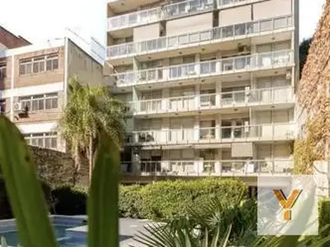 Virrey del Pino e/ Avenida Cabildo y Arcos