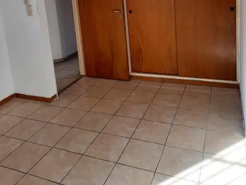 Alquiler departamento 2 dormitorios, Rosario centro.