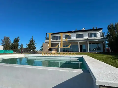 Casa en Venta en El Naudir, USD 430.000
