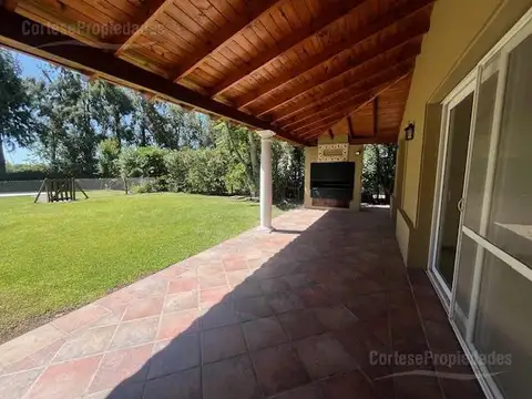 Casa en Alquiler de 3 dormitorios