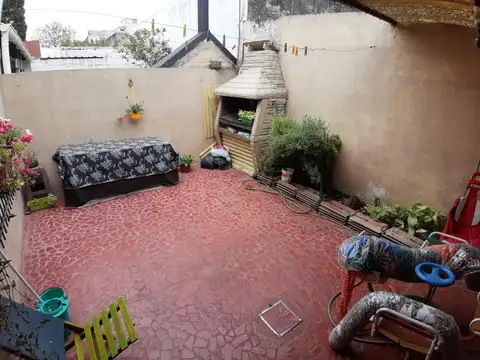 Depto Tipo Casa en Venta 40 años