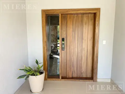 Casa en alquiler de verano en La Comarca, Bancalari