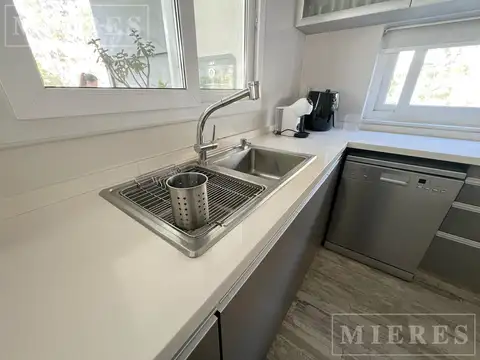 Casa 4 ambientes con 3 baños