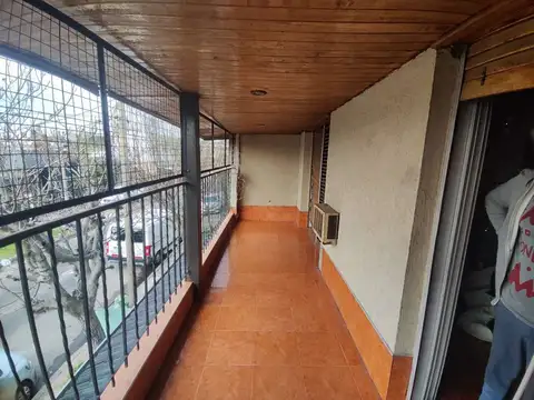 Depto Tipo Casa en Venta con 1 cocheras