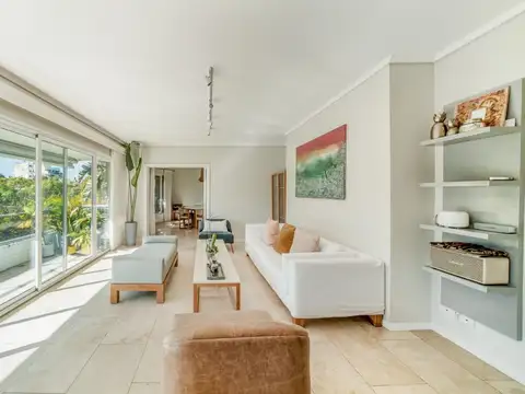 Departamento en Venta en Barrio Parque, USD 1.980.000