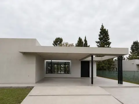 Casa en Venta en Miralagos I de  3 Dormitorios