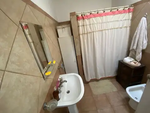 Depto Tipo Casa 4 ambientes con 2 baños