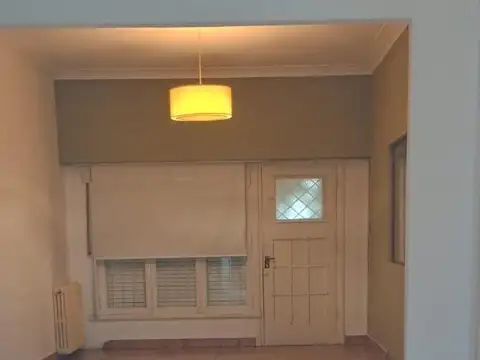 Chalet 5 Amb. con patio y gge - Apto vivienda y/o uso profes