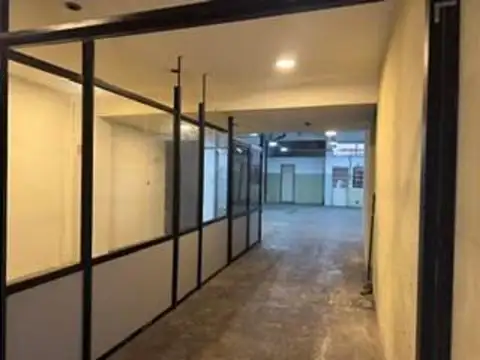 Local en Alquiler en Monte Castro, $ 1.500.000