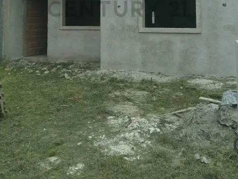 Casa 4 dormitorios B° Vicor A
