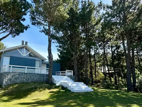 VENTA CASA CON VISTA AL GOLF ACEPTA PERMUTA - COSTA ESMERALDA