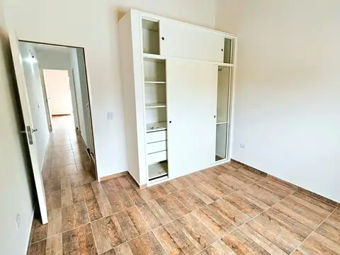 Depto Tipo Casa 4 ambientes con 2 baños
