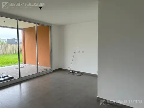 Casa en Alquiler en Pilar del Este - Santa Emilia, USD 1.100