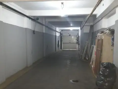 Venta  de  Cochera doble  fija y cubierta. Almagro