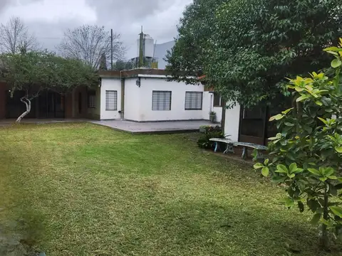 Casa 3 ambientes con 4 baños