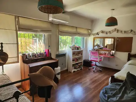 Casa en Alquiler Temporal con 2 cocheras