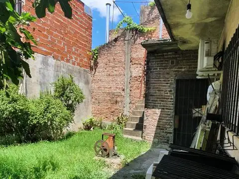 Casa 3 ambientes con 2 baños