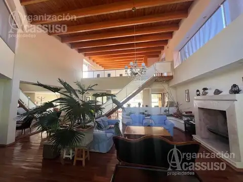 Casa en Venta en El Encuentro, USD 490.000