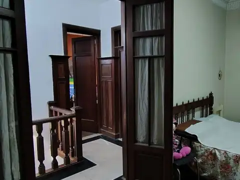 Venta Casa de 4 dormitorios con Cochera, Altillo y Azotea en La Blanqueada