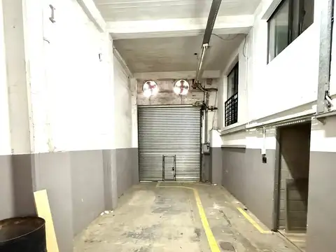 Local en Alquiler en Parque Chas, USD 3.800