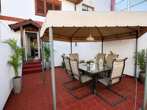VENTA PH 3-4 DORM TERRAZA Y PATIO - APTO BANCO -AV. 32 ENTRE 134 Y 134 BIS LA PLATA