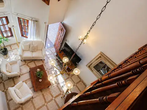 VENTA PH 3-4 DORM TERRAZA Y PATIO - APTO BANCO -AV. 32 ENTRE 134 Y 134 BIS LA PLATA