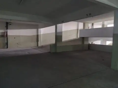 Cochera en Alquiler Cubierta