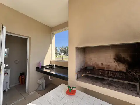 Casa en Alquiler Temporal en Pilar Del Este - Santa Sofia, USD 1.300