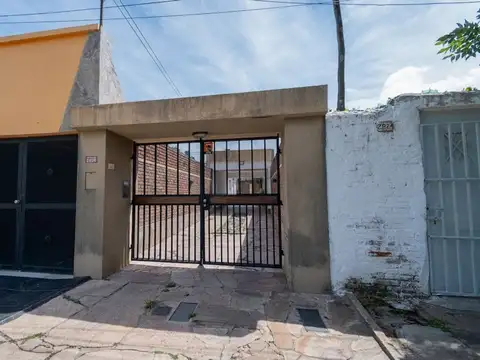 CASA EN ALQUILER 2 DORM 2 COCH EN FOM. 9 DE JUL