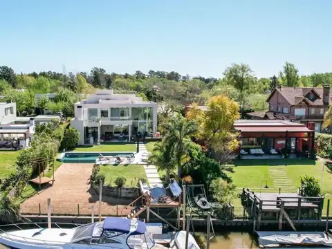 Casa en Venta de 5 dormitorios