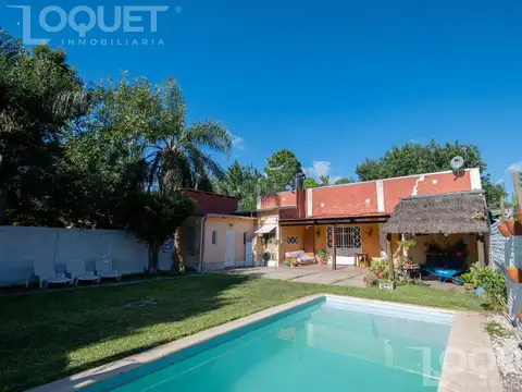 Los Mandarinos  al 6900