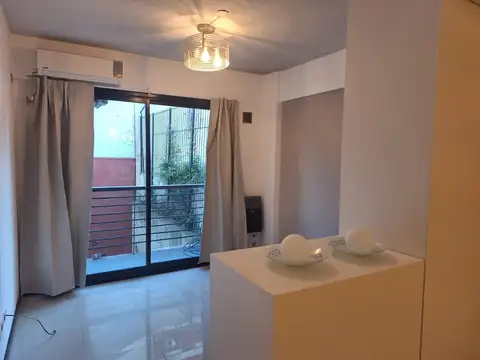 Departamento - Alquiler - Argentina, Capital Federal - Villaroel 1300