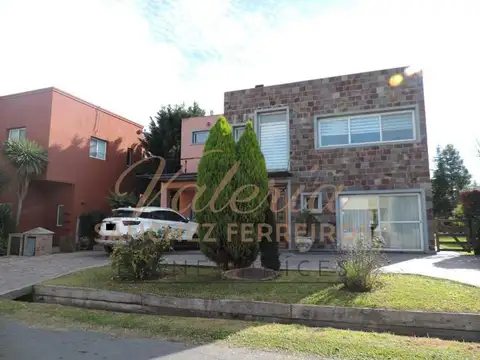 Casa a la venta en Altos De Hudson II