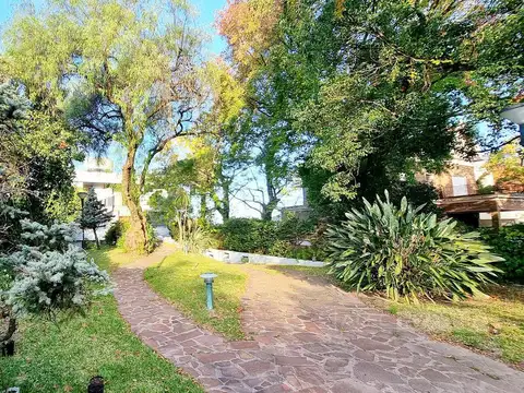 Casa en Venta en La Lucila Libertador / Rio, USD 2.250.000