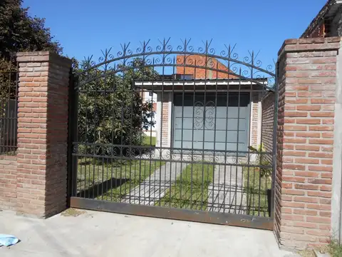 Casa a la venta en Don Torcuato