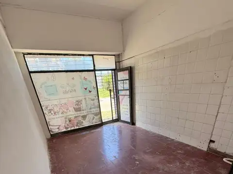 Local en Alquiler Via Pública