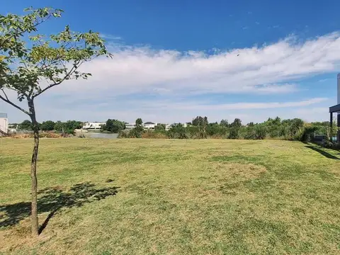 Terreno en Venta en Countries y Barrios Cerrados en Benavidez, USD 195.000