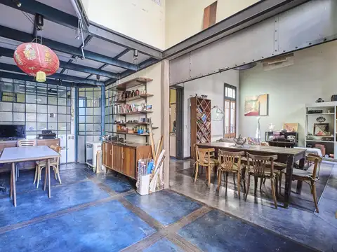 Depto Tipo Casa en Venta de 5 ambientes