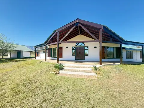 Casa en Venta con 1 cochera