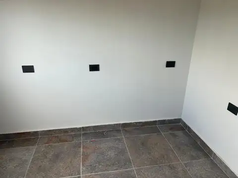 Casa 6 ambientes con 4 baños