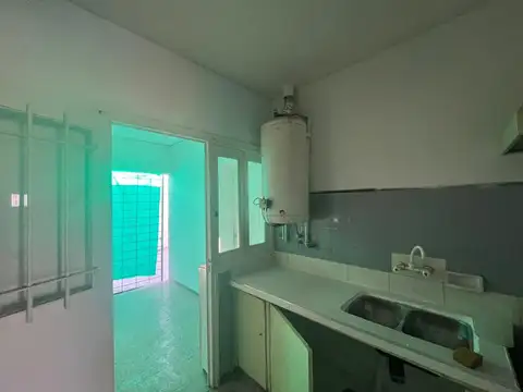 Casa en Alquiler en Coronel Dorrego, $ 650.000