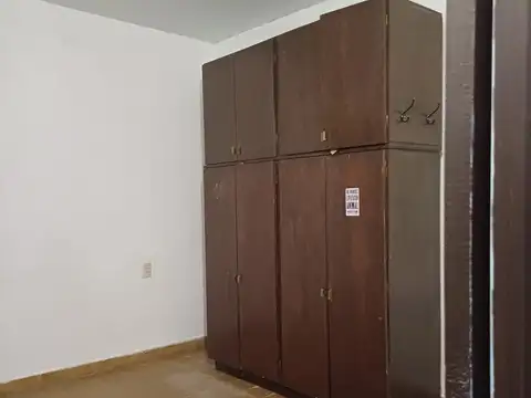 CASA EN VENTA 3 DORMITORIOS CON COCHERA PASAJE MORALES 3327