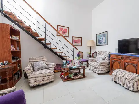 Depto Tipo Casa en Venta al Este