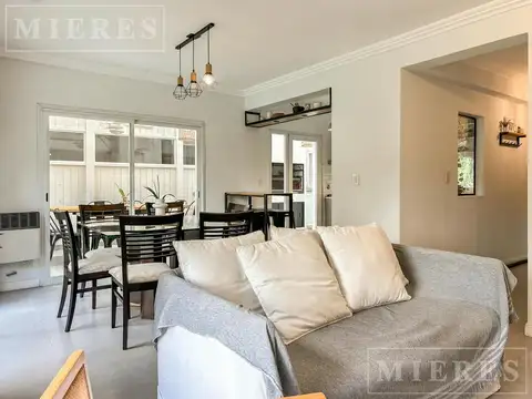 Casa 5 ambientes con 2 baños