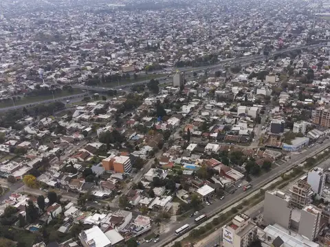 Av. Presidente Perón al 2700