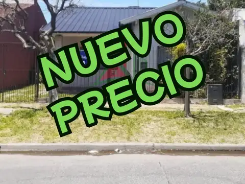 CASA EN VENTA 4 AMBIENTES CON PATIO Y ENTRADA DE AUTO - PABLO PODESTA