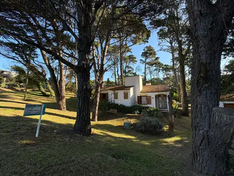 Casa en venta en Valeria Del Mar. Magallanes 198