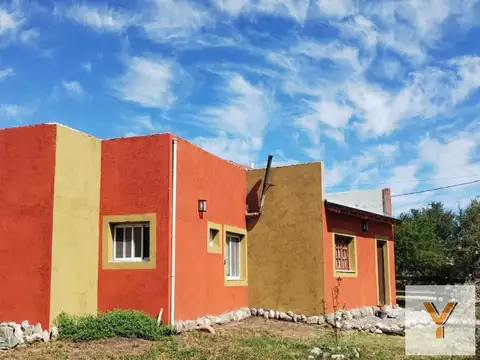 Casa en venta - 2 Dormitorios 2 Baños - Cortaderas