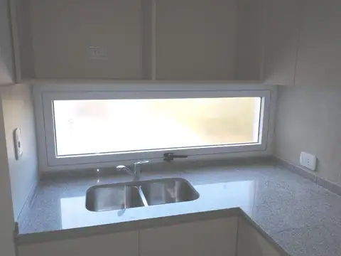 Departamento en Alquiler con 1 cocheras