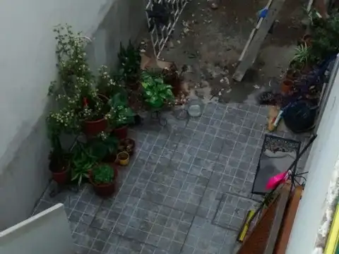Depto Tipo Casa 3 ambientes con 2 baños